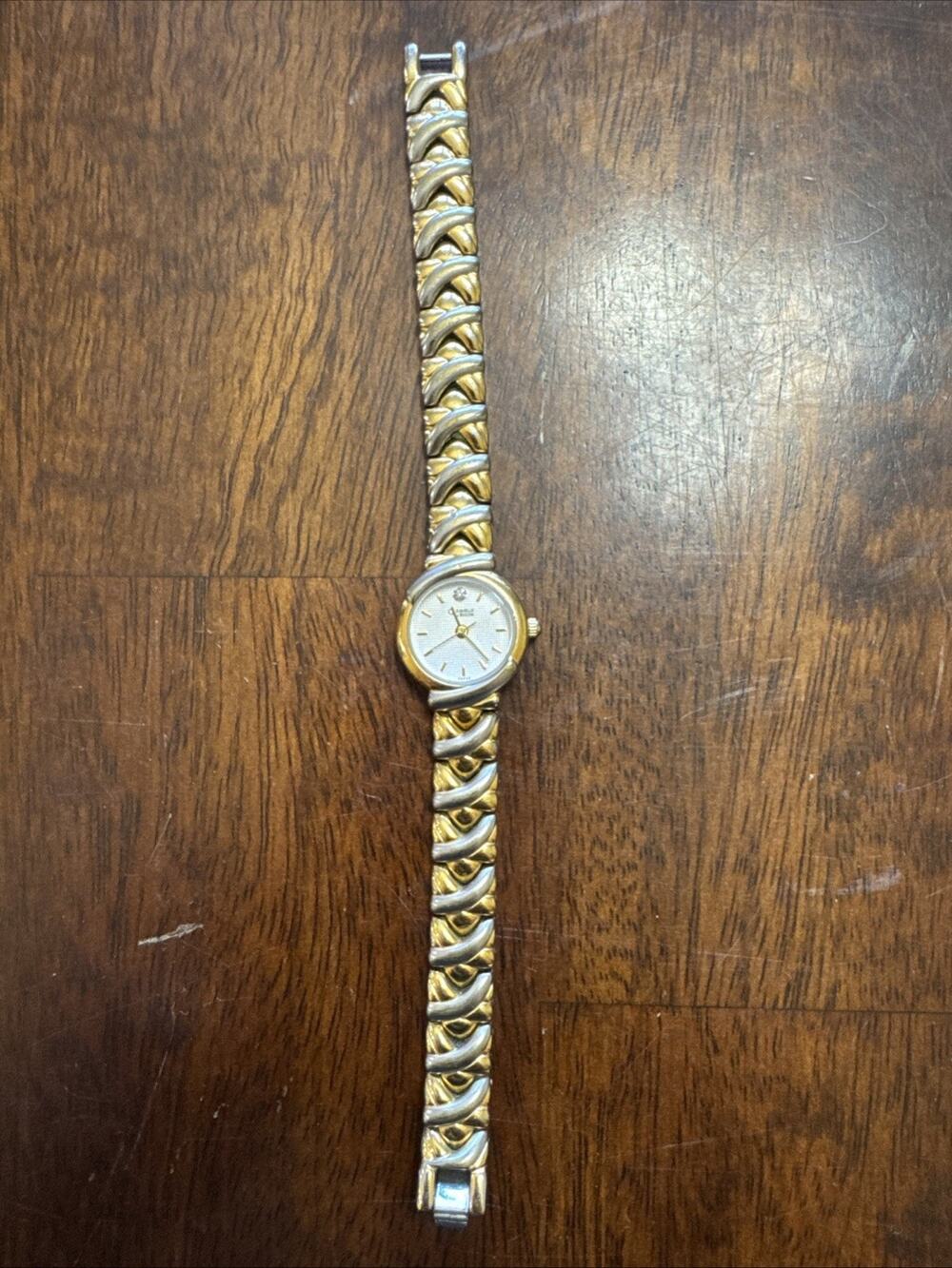 Caravelle Bulova Womens Watch Gold Silver Tone Needs Battery